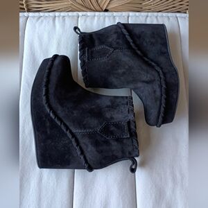 Pedro Garcia Black Suede Ankle Wedge Booties_36.5